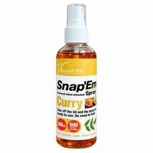 Snap’Em Curry 100 ml Lockstoffspray für Ratten und Mäuse von Russell IPM zur Anwendung an Köderstationen und Nagerfallen.