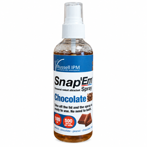 Snap’Em Chocolate Schokolade 100 ml Lockstoffspray für Ratten und Mäuse von Russell IPM zur Unterstützung von Köderstationen und Nagerfallen.